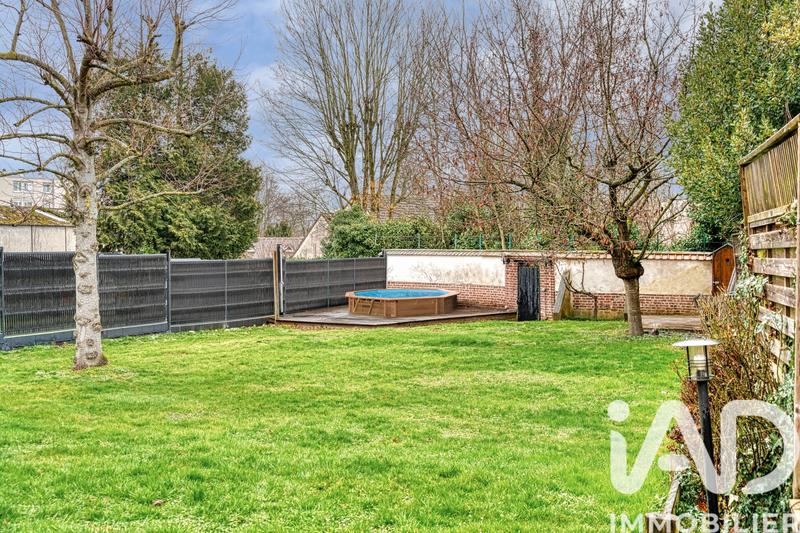 Maison - 180 m² - 8 pièces