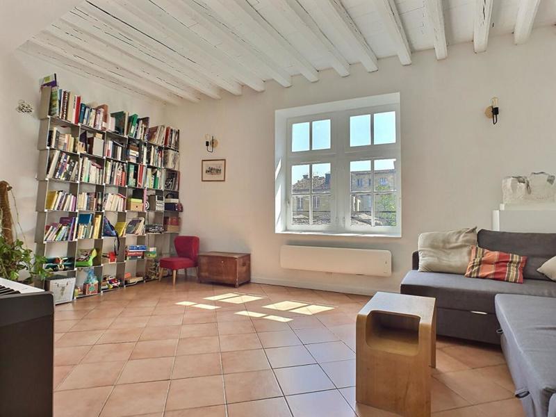 Appartement - 85 m² - 3 pièces
