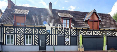 Maison ancienne - 220 m² - 7 pièces