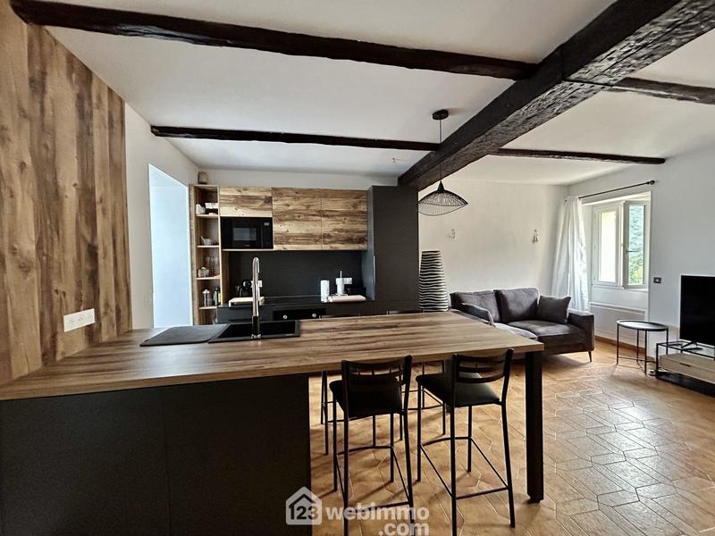 Appartement - 95 m² - 5 pièces
