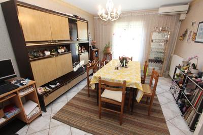 Maison - 122 m² - 5 pièces