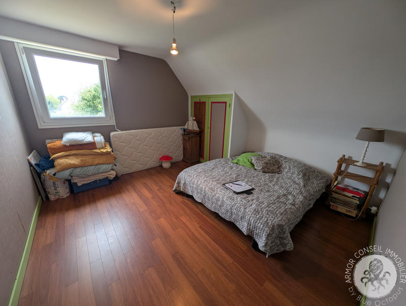 Maison - 196 m² - 6 pièces