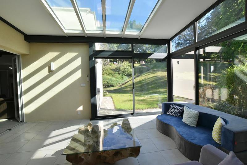 Maison - 218 m² - 6 pièces