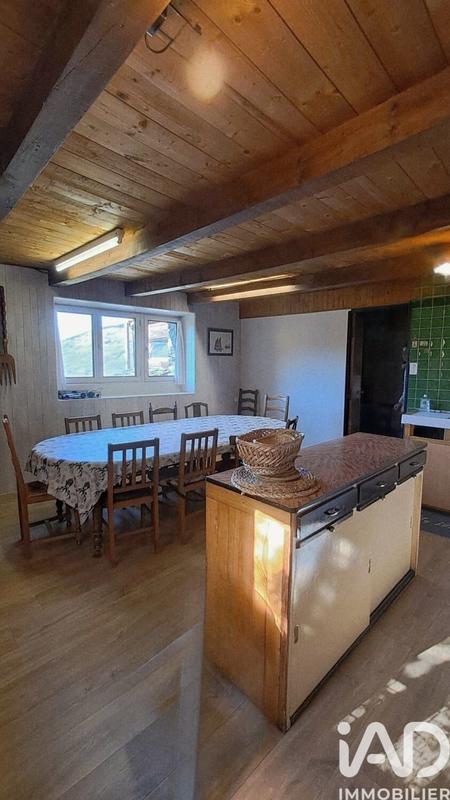 Châlet - 188 m² - 7 pièces