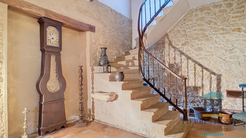 Maison - 163 m² - 6 pièces