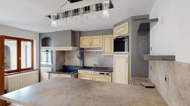 Maison - 159 m² - 6 pièces