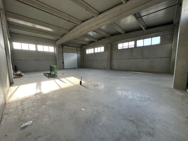 Local d'activités - 500 m²