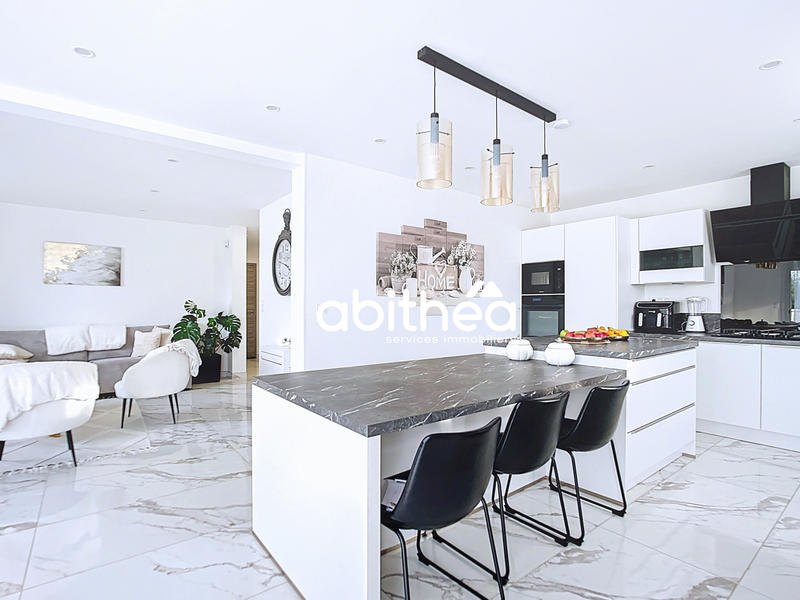 Villa - 140 m² - 4 pièces