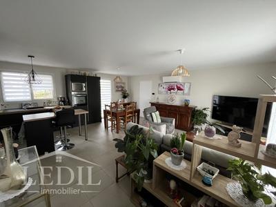 Maison - 64 m² - 3 pièces