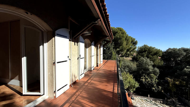 Appartement - 104 m² - 4 pièces