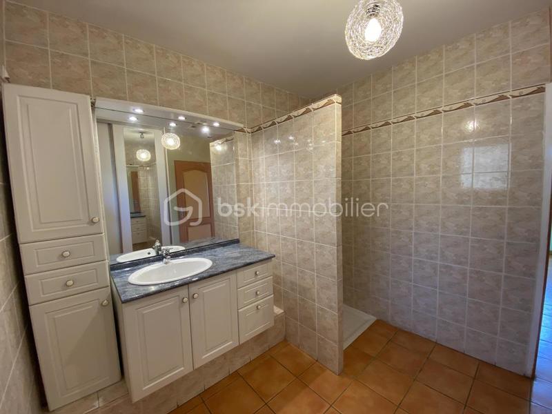 Maison traditionnelle - 100 m² - 4 pièces