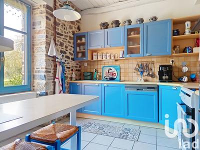 Maison - 214 m² - 7 pièces