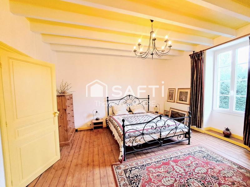 Maison - 500 m² - 18 pièces