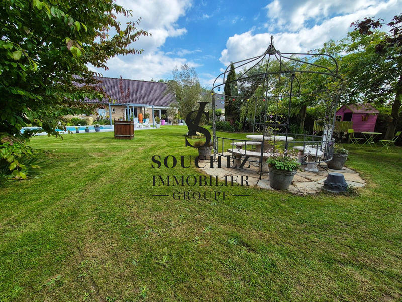 Maison - 137 m² - 6 pièces