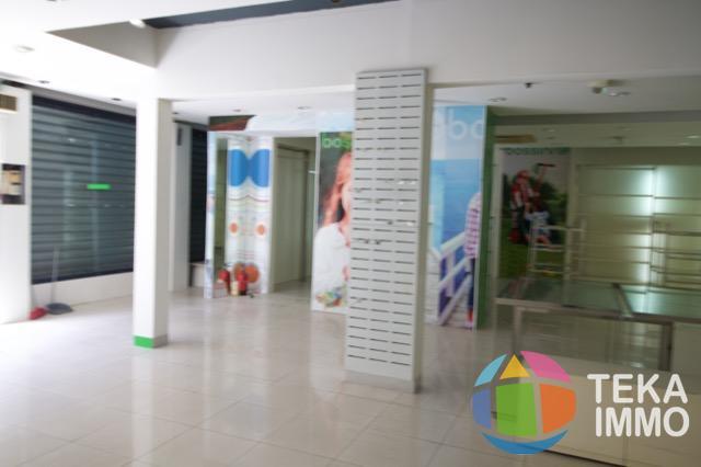 Local commercial - 192 m²