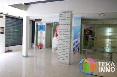 Local commercial - 192 m²