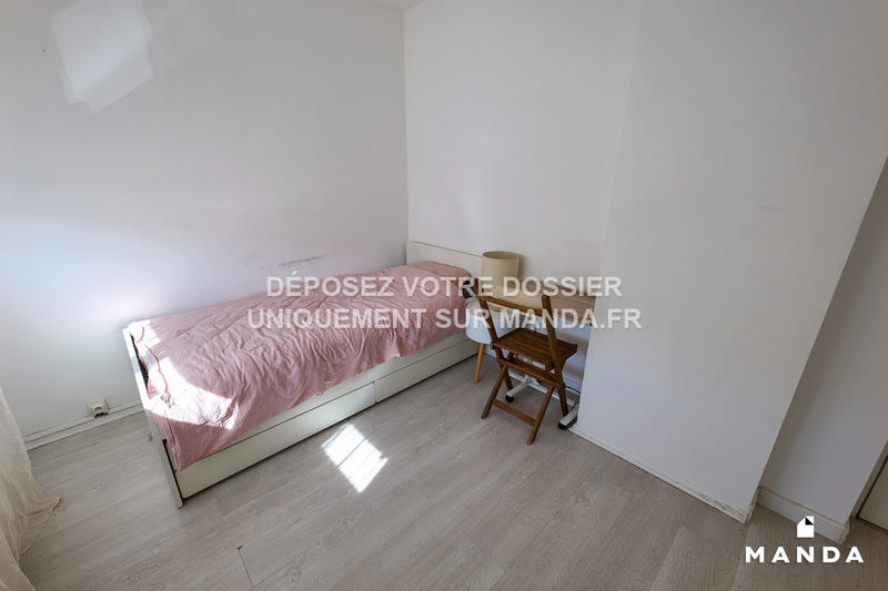 Chambre - 10 m² - 4 pièces