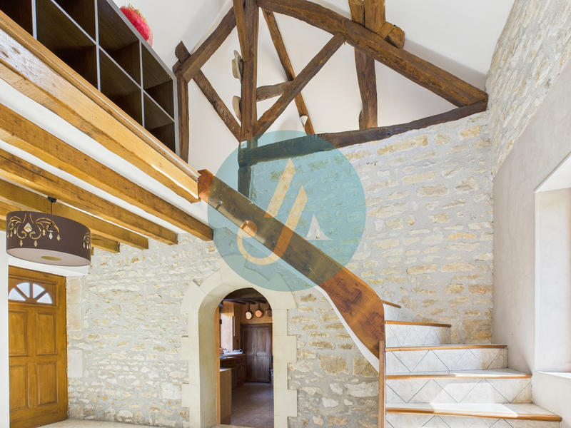 Maison - 90 m² - 4 pièces