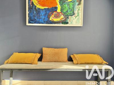 Maison - 260 m² - 9 pièces