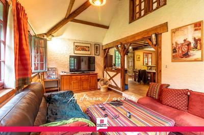 Maison - 177 m² - 9 pièces