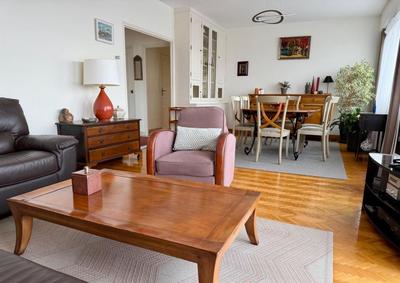 Appartement - 94 m² - 4 pièces