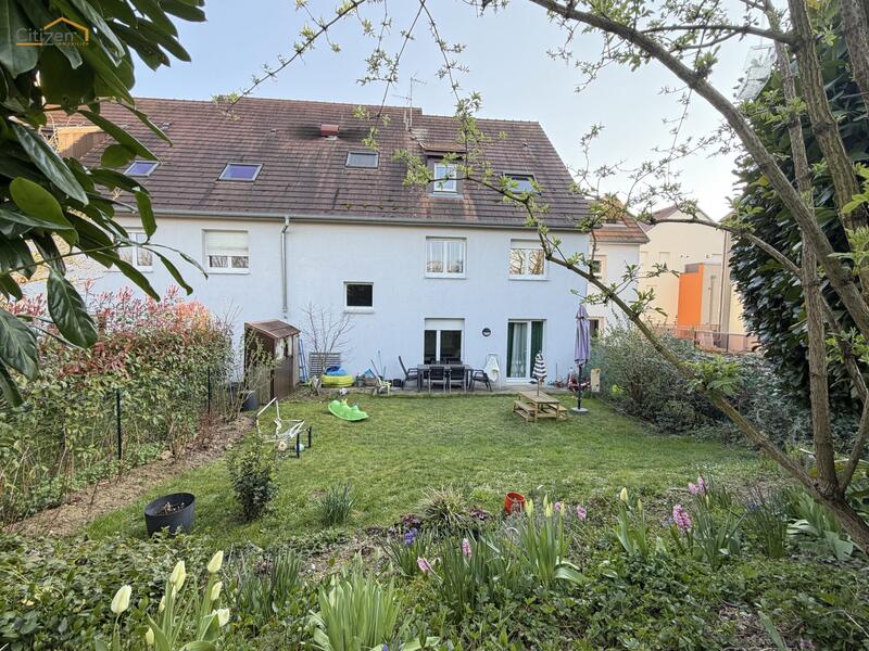 Appartement - 91 m² - 4 pièces