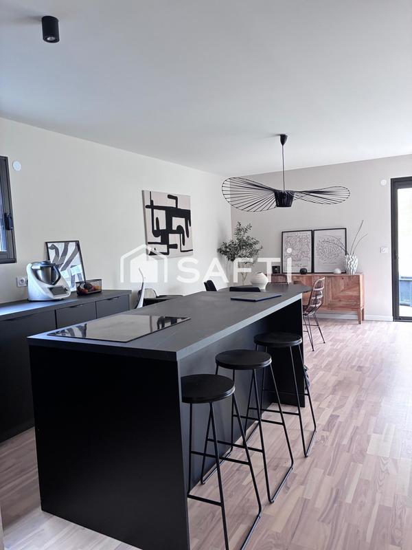 Maison - 120 m² - 5 pièces