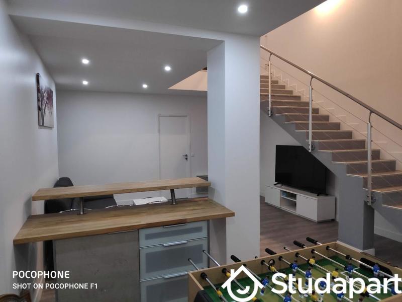 Chambre - 11 m² - 1 pièce