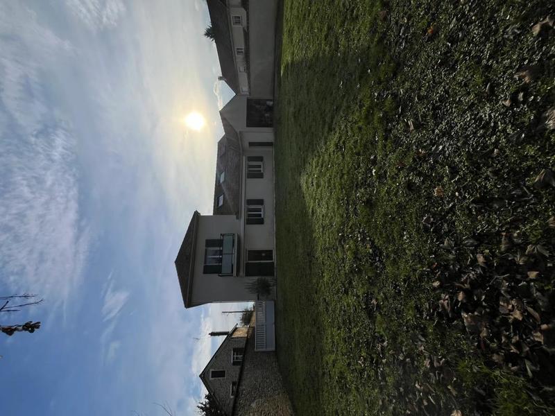 Maison - 200 m² - 8 pièces