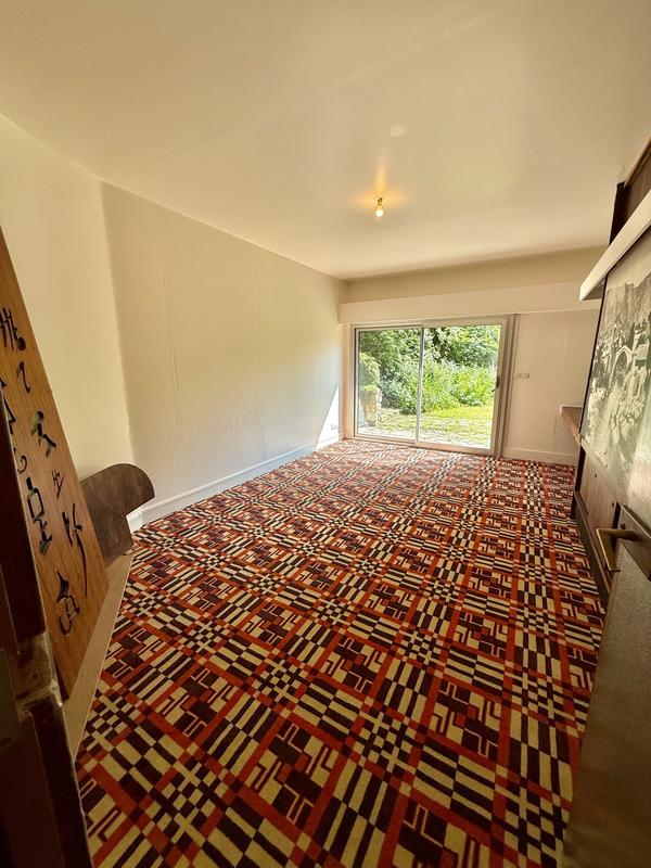 Maison traditionnelle - 232 m² - 7 pièces