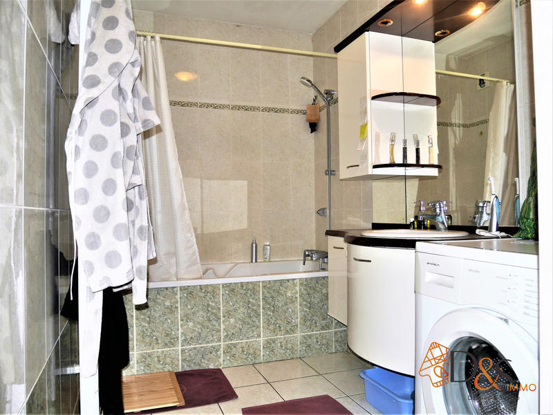 Appartement - 64 m² - 2 pièces