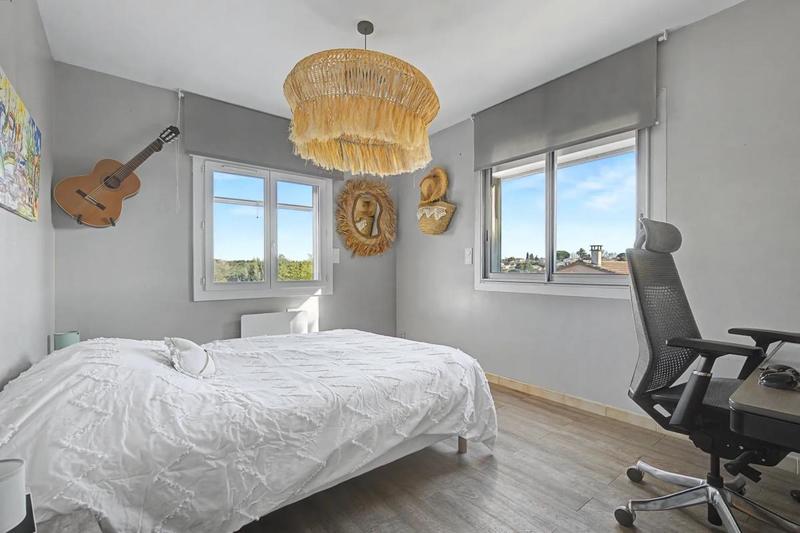 Maison - 104 m² - 6 pièces