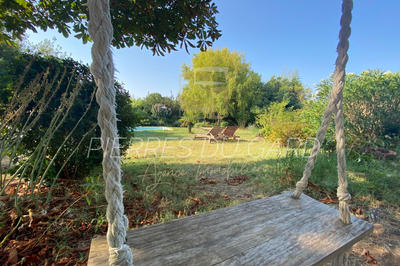 Maison en pierre - 228 m² - 8 pièces