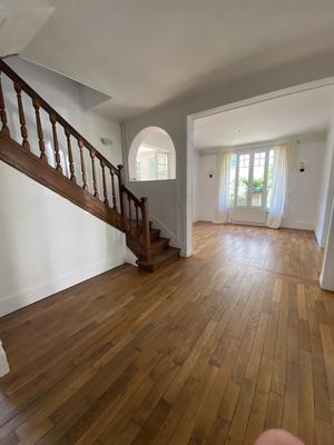 Maison - 190 m² - 9 pièces