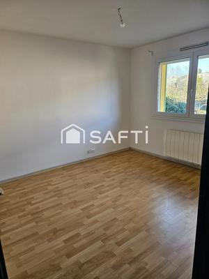 Maison - 179 m² - 8 pièces