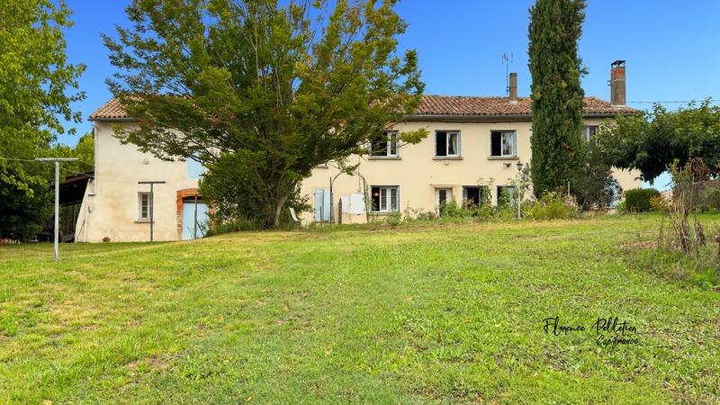 Maison - 333 m² - 9 pièces