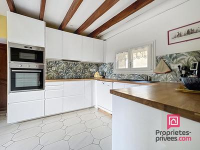 Maison - 160 m² - 6 pièces