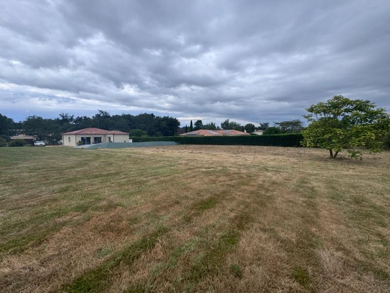 Terrain constructible - 1 137 m²