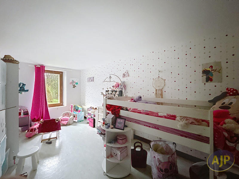 Maison - 106 m² - 4 pièces