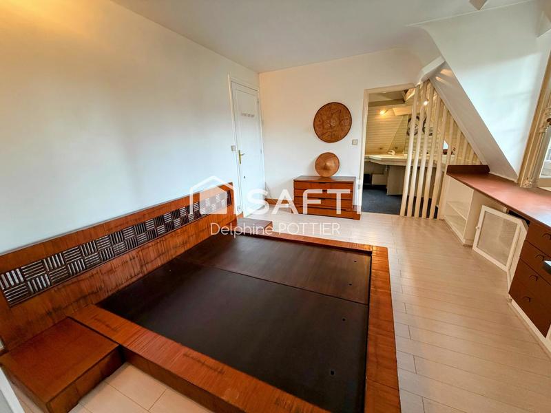 Maison - 232 m² - 8 pièces