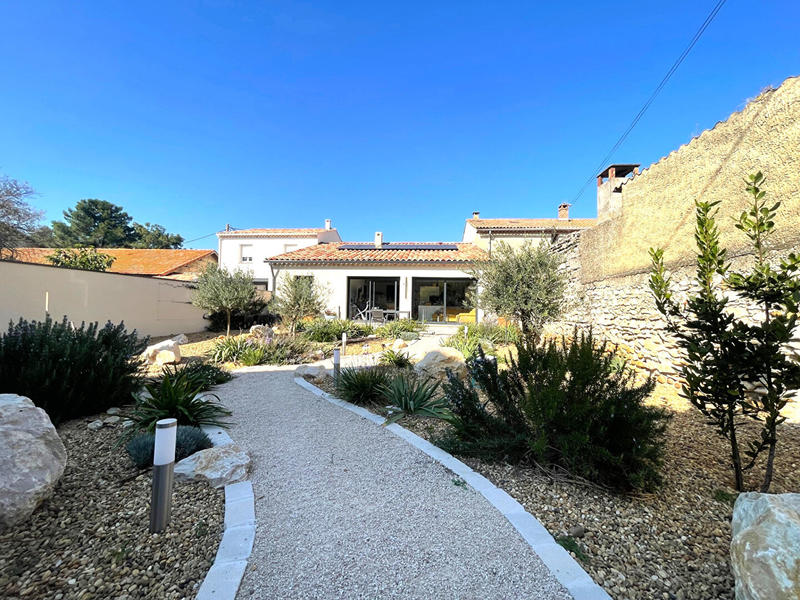 Maison - 92 m² - 3 pièces