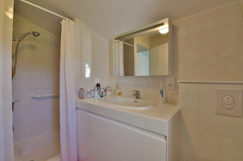 Propriété - 180 m² - 10 pièces