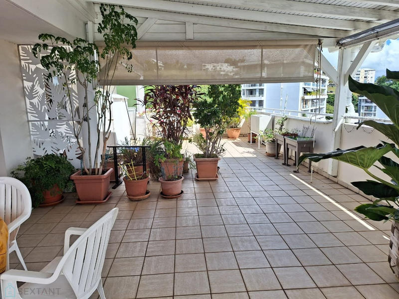 Appartement - 97 m² - 4 pièces