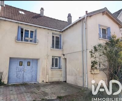 Maison - 89 m² - 6 pièces