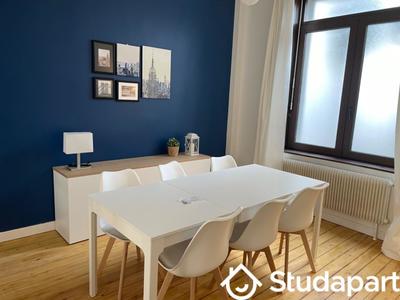 Chambre - 13 m² - 1 pièce