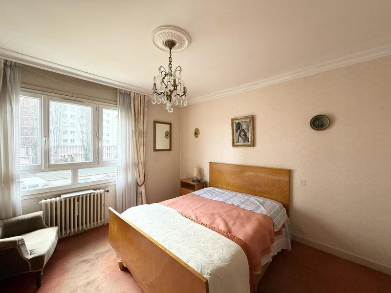 Appartement ancien - 85 m² - 4 pièces