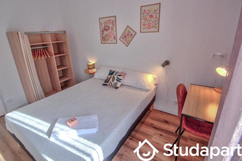 Chambre - 9 m² - 1 pièce