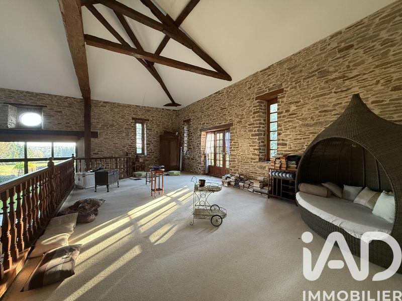 Maison - 347 m² - 7 pièces