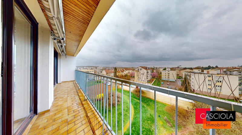 Appartement - 75 m² - 4 pièces