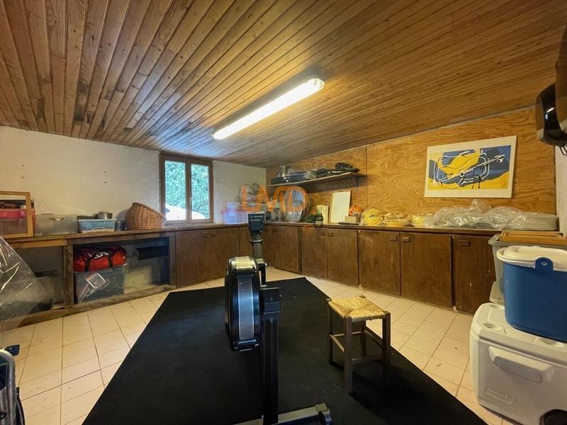 Propriété - 155 m² - 5 pièces